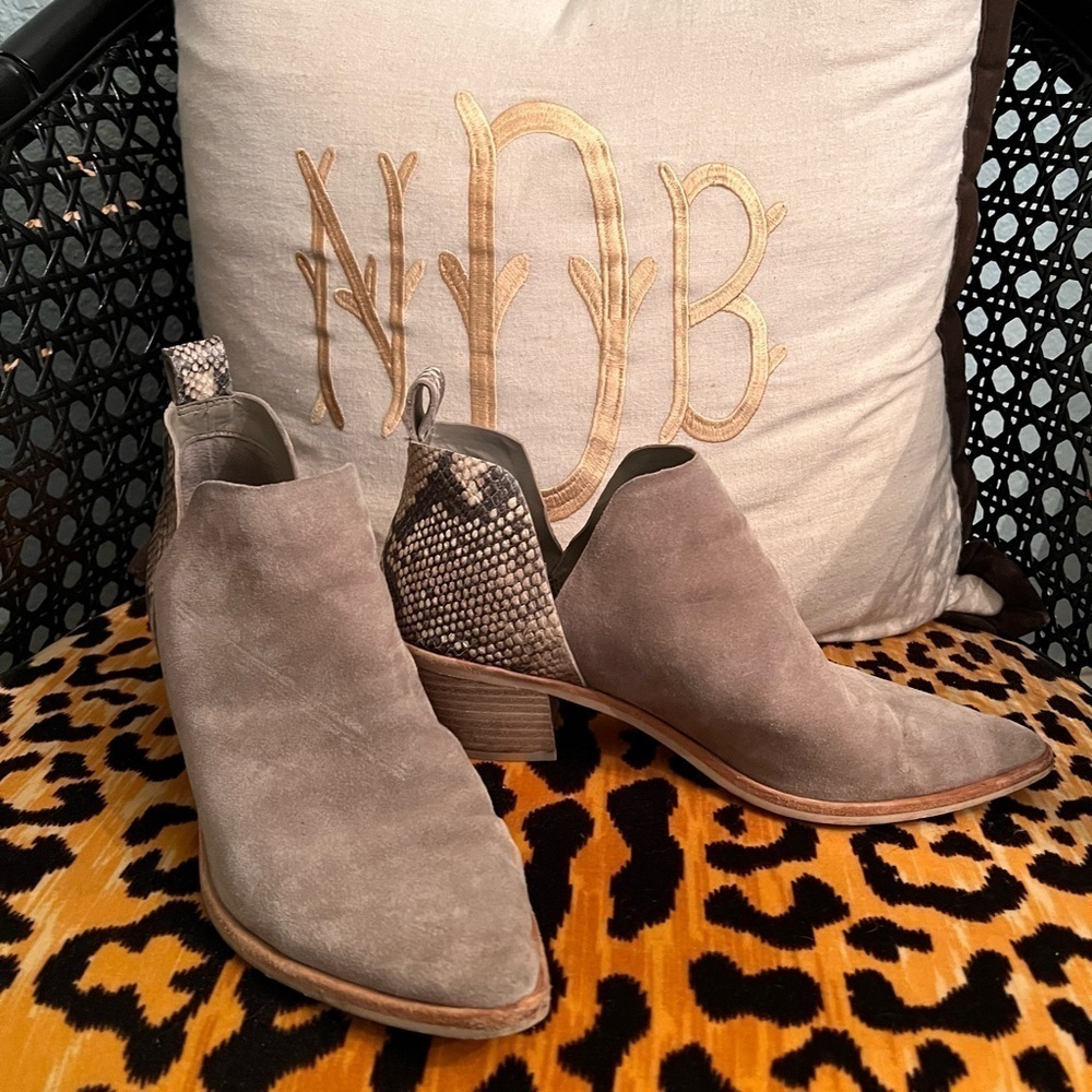 DOLCE VITA  Snake and Suede Booties - Picture 7 of 7
